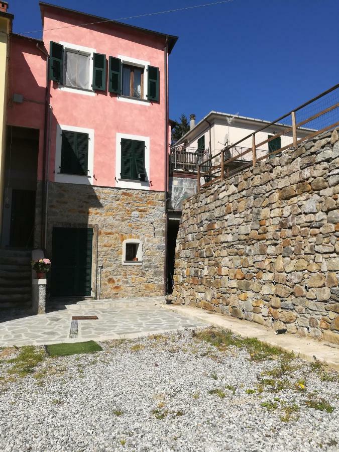 Casa Guido 2- La Porta Delle 5 Terre Apartment Beverino Exterior photo
